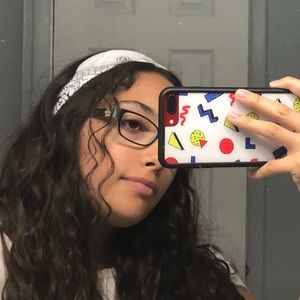 Meet your Posher, Bella